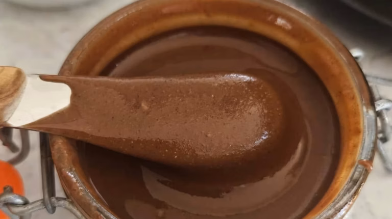 Adieu Nutella et confitures : découvrez la pâte à tartiner maison prête en quelques minutes